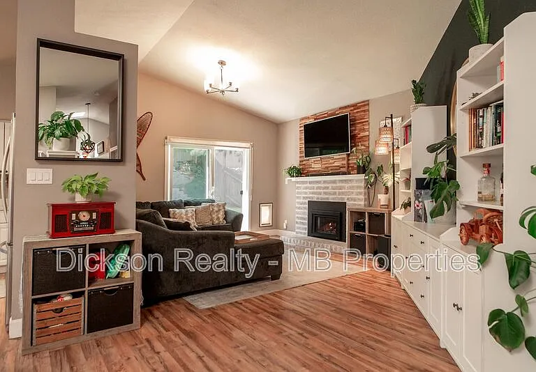 6036 White Water Way — Photo 4