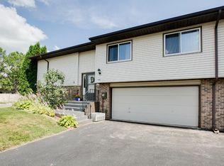 1310 Dellwood St S, Cambridge, MN 55008