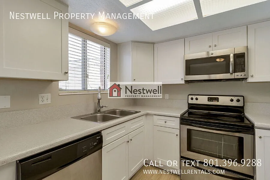 Remodeled 3-bed townhome in Ogden — Photo 3