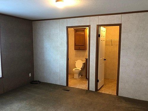 2nd image of 4454 Knollwood Dr