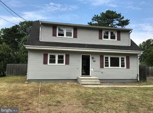 306 Mohawk Trl, Browns Mills, NJ 08015