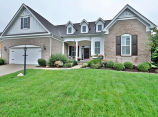 13812 Heatherfield Dr, Fishers, IN 46038