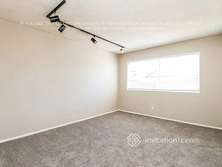 6627 S 44th St — Photo 9