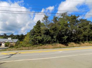 Santa Maria Ln, Uniontown, PA 15401