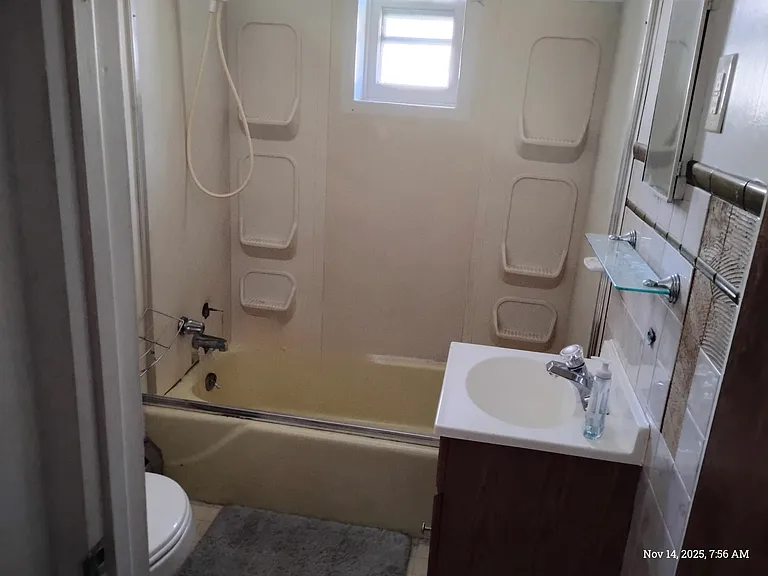 723 Centre St #D — Photo 5