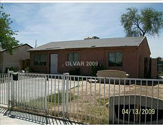 2nd image of 3709 Reseda Cir