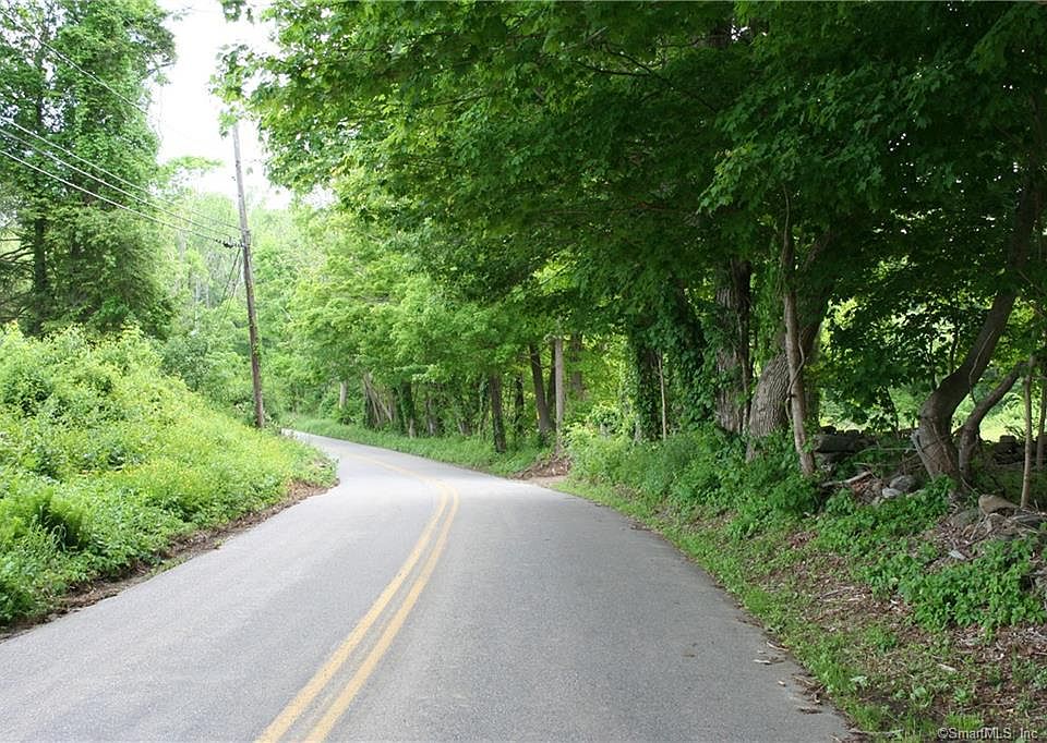 2nd image of 127 Grassy Hill Rd