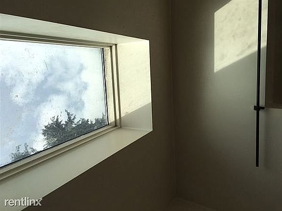 Dining skylight 