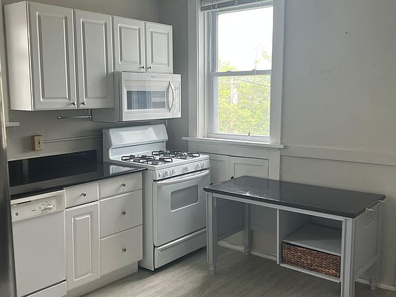 3rd image of 7555 Hoover Ave APT 2