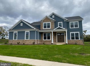 328 Pennington Dr, Mechanicsburg, PA 17055