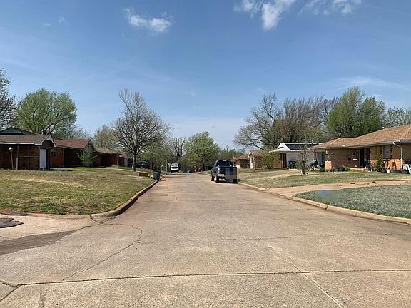 4th image of 3028 SE 22nd Cir