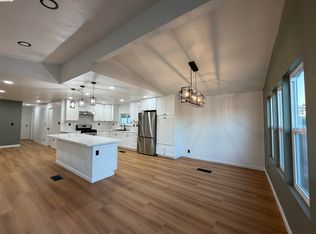 3702 Hawthorne Dr, Oakley, CA 94561