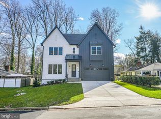 7101 Westmoreland Rd, Falls Church, VA 22042