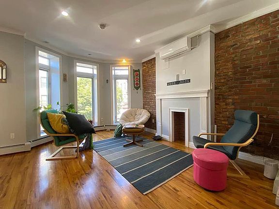 3rd image of 519 Throop Ave APT 1