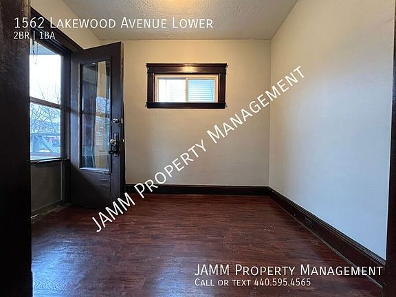4th image of 1562 Lakewood Ave
