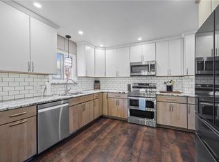 4513 NW Wallingford Dr, Blue Springs, MO 64015