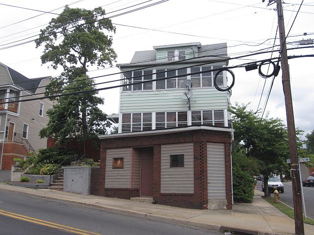 1st image of 270 Belleville Ave