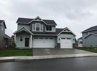 1094 E 1st Ave, Estacada, OR 97023