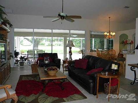 4th image of 7159 Saint James Ct