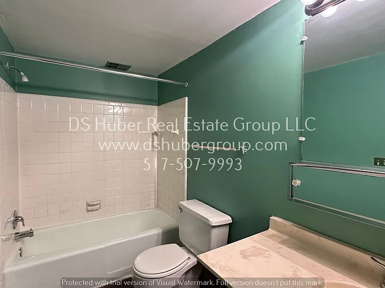 1016 E Greenlawn Ave — Photo 9