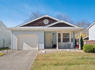 725 Country Oaks Ln, O Fallon, IL 62269