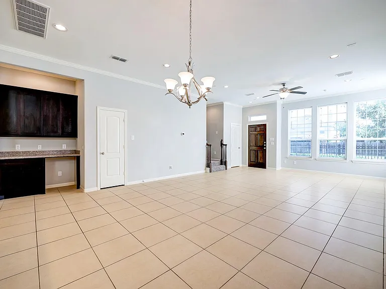 2727 Misty Heath Ln — Photo 13
