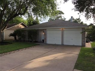 15118 Tresch Ln, Webster, TX 77598