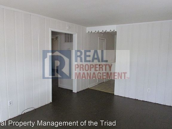 3rd image of 800 Dale St