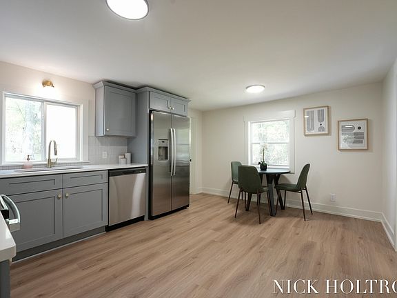 4th image of 12217 Sleeper St