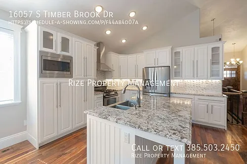 16057 S Timber Brook Dr Photo 1