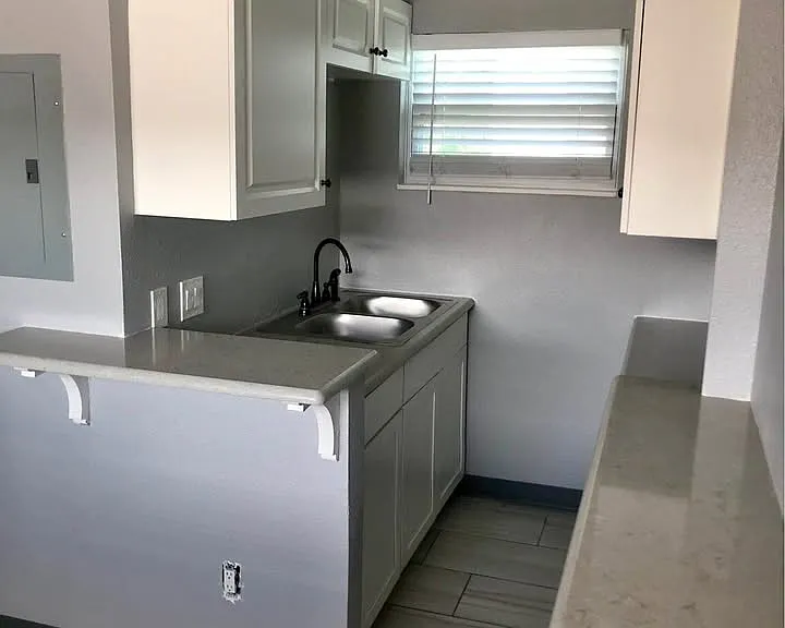 4999 S Ridgewood Ave #2 — Photo 4