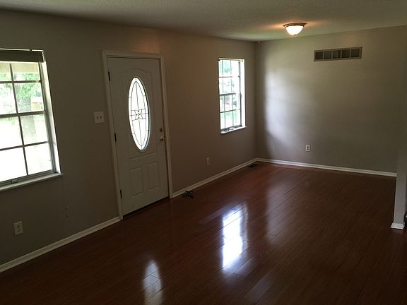 4th image of 11948 Kentwood Dr