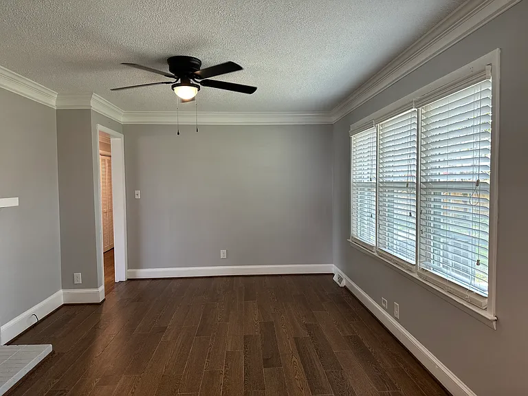 406 Kirkland Dr — Photo 33