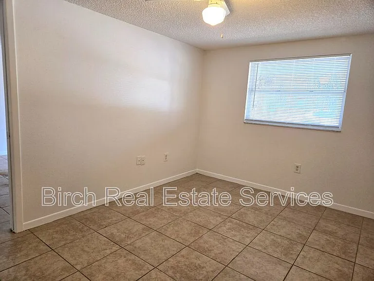6839 Forest Ave — Photo 3