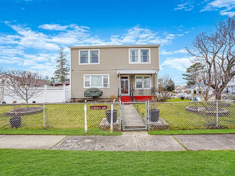 1st image of 3 Robert Avenue