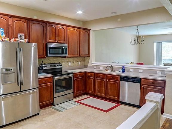 3rd image of 15138 Windmill Harbor Ct #3