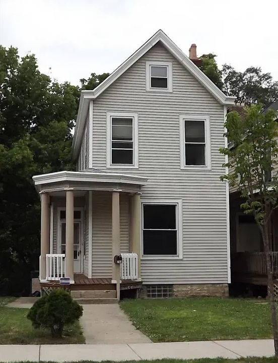 1st image of 753 Woodlawn Ave #Sfh