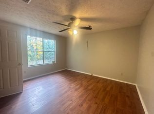 6856 Hiddenlake Dr, Rex, GA 30273