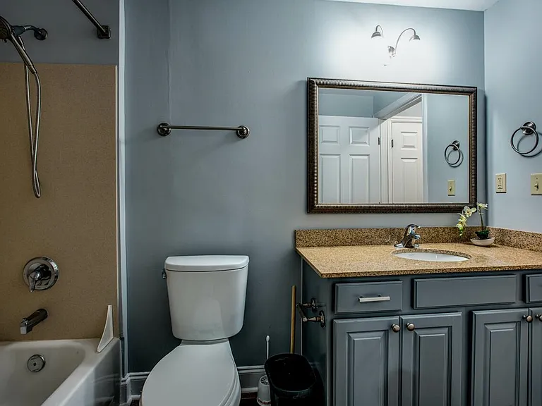 215 W College Ave #711 — Photo 19