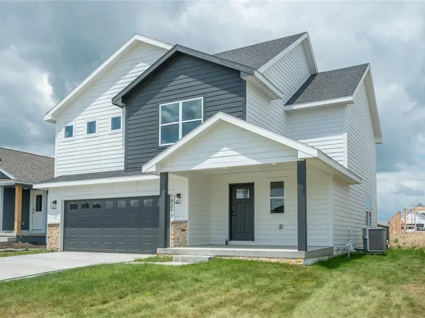 18217 Alpine Dr, Clive, IA 50325