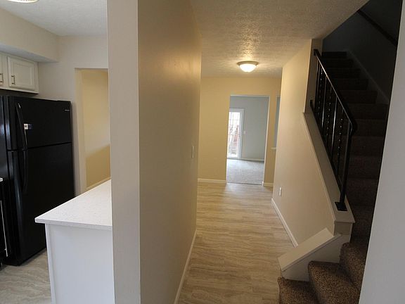 2nd image of 7705 Scofield Ct