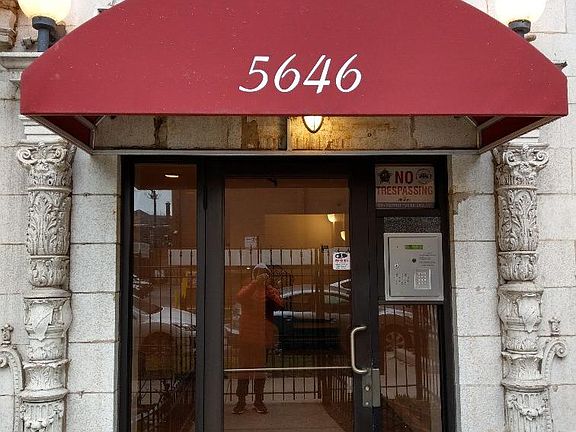 2nd image of 5646 N Kenmore Ave APT 5D