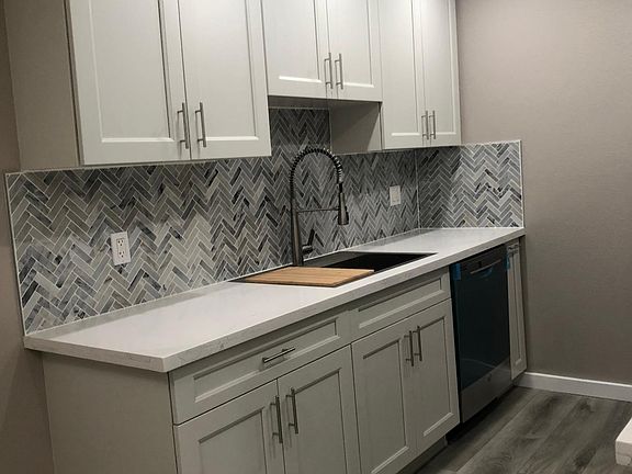 5th image of 616 Prospect Ave #7