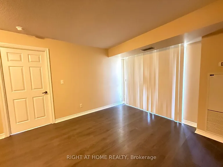 310 Burnhamthorpe Rd W #2101 — Photo 18