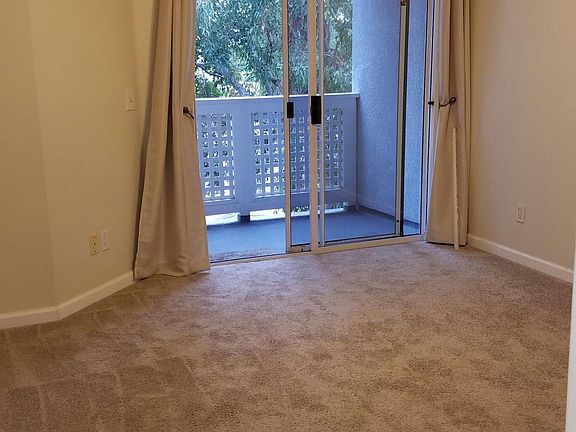 Master bedroom has large walk in closet. 