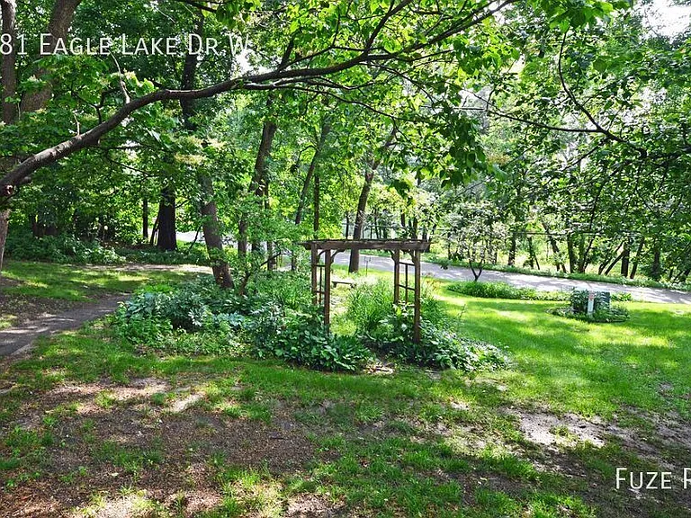 481 W Eagle Lake Dr — Photo 23