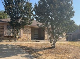 6601 Laura Ann Ct, Richland Hills, TX 76118