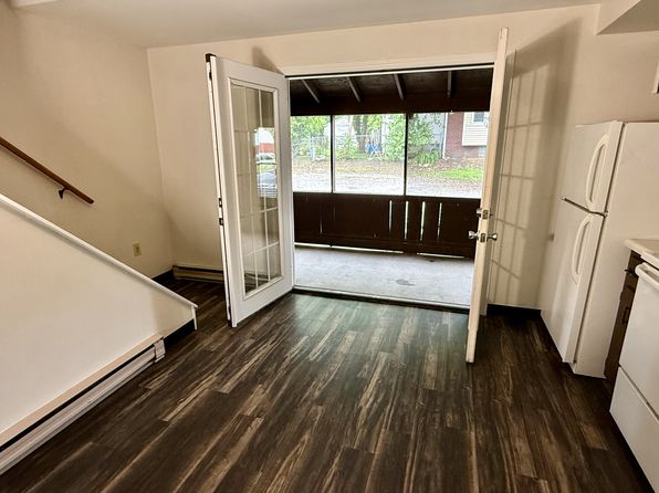 230 W Madison St #3
