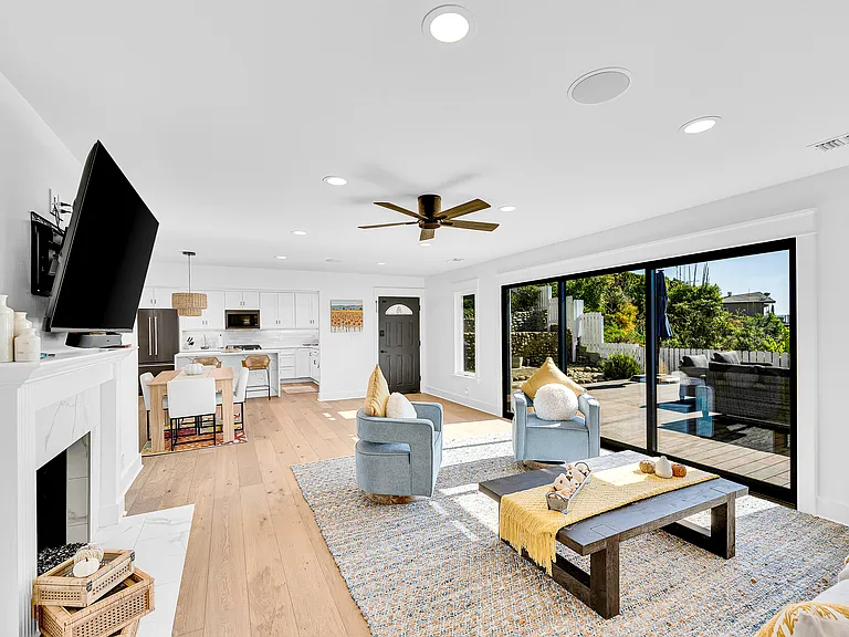 1948 Sunset Dr — Photo 13