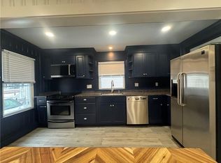 591 Main St, Warren, RI 02885